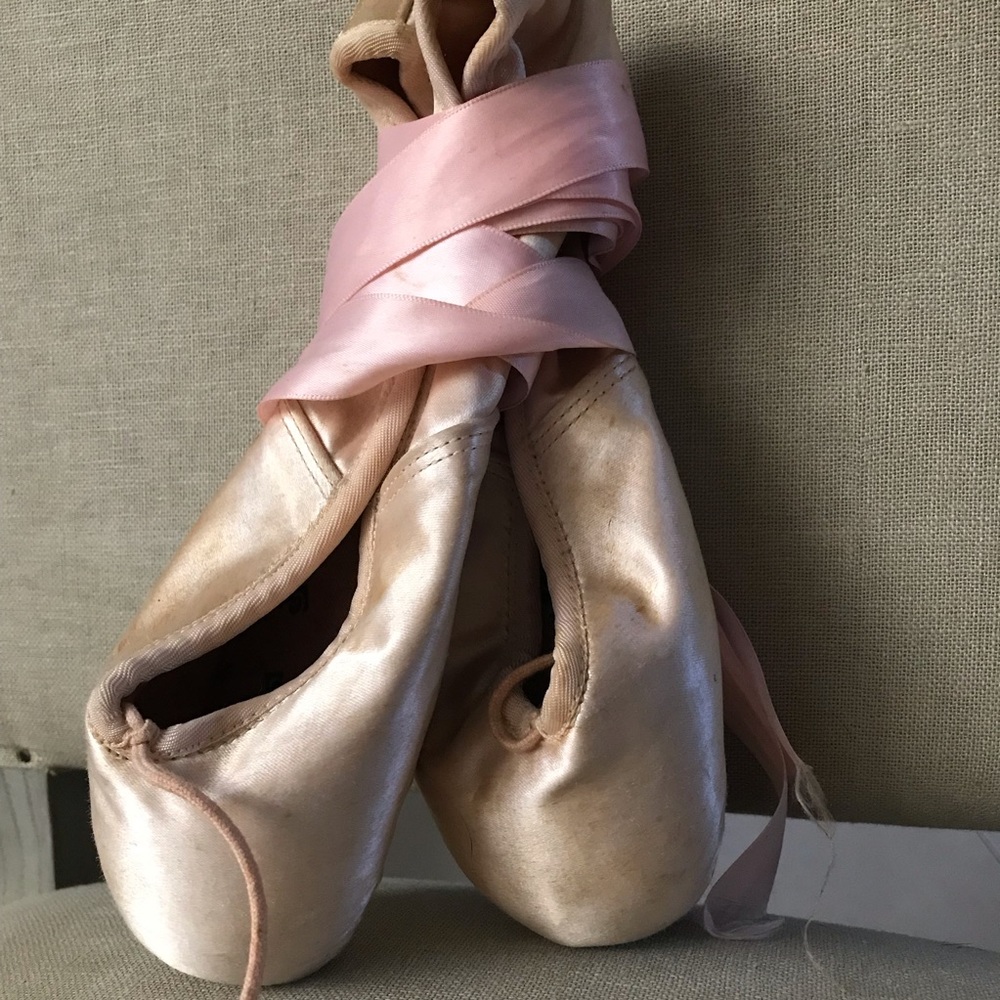 Ballet pointe shoes